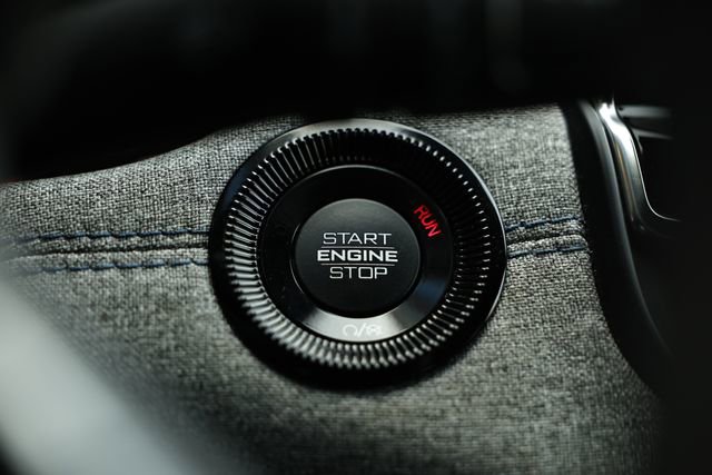 Used 2024 Jeep Compass Latitude image 34