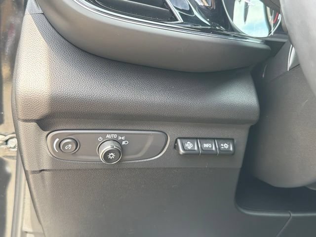 Used 2023 Buick Envision Avenir AWD/4WD image 30