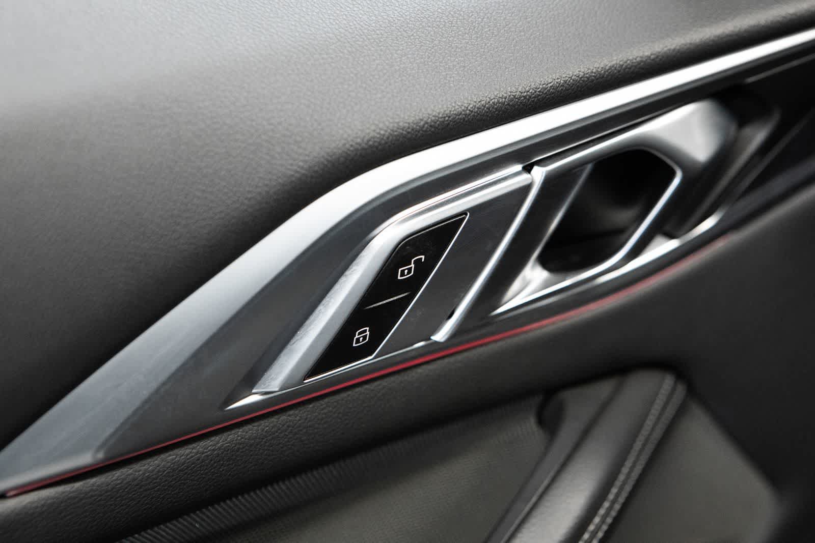 Used 2023 BMW 430i Coupe w/ M Sport Package RWD image 21
