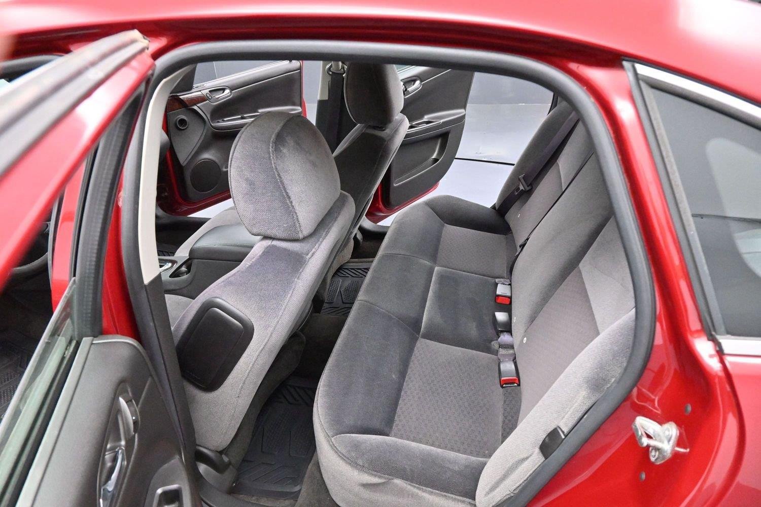 Used 2013 Chevrolet Impala LT w/ LT Sunroof Package FWD image 25