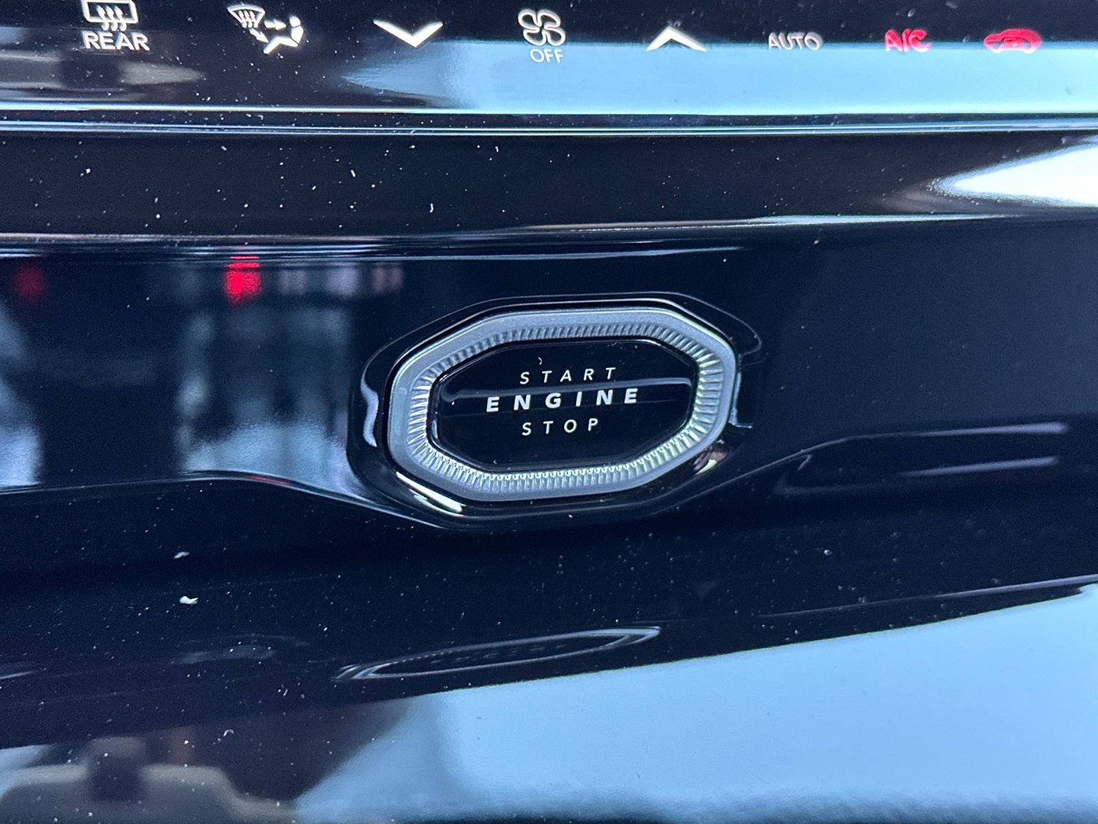 New 2026 Jeep Grand Cherokee Altitude AWD/4WD image 22