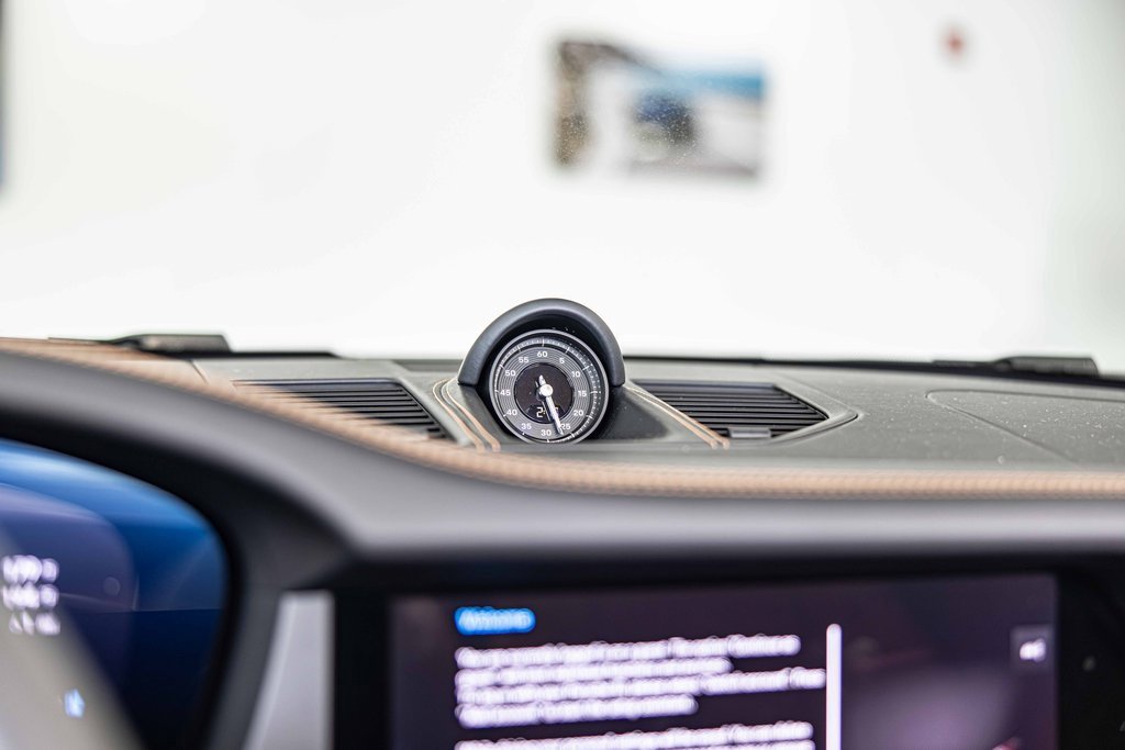 Used 2025 Porsche 911 Carrera image 26