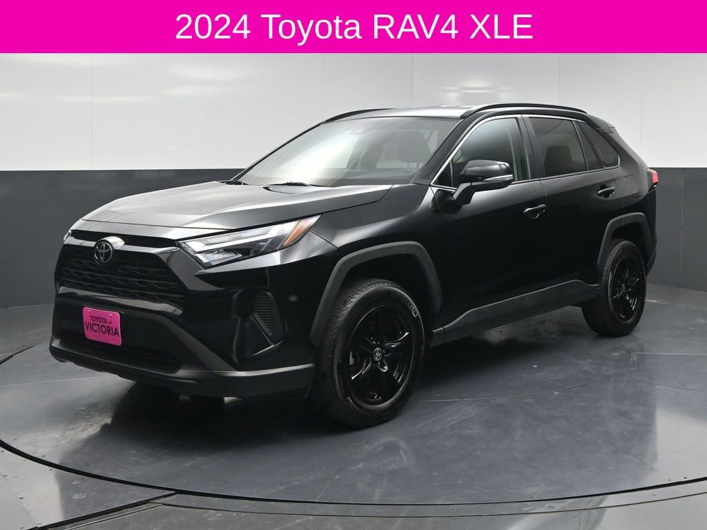 Used 2024 Toyota RAV4 XLE FWD image 2