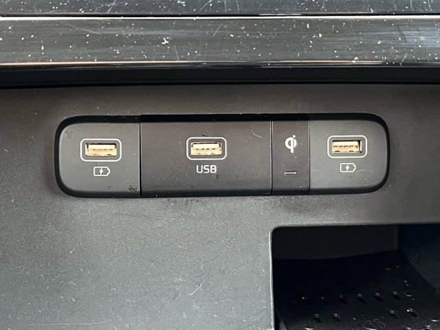 Certified 2024 Kia Carnival EX image 27