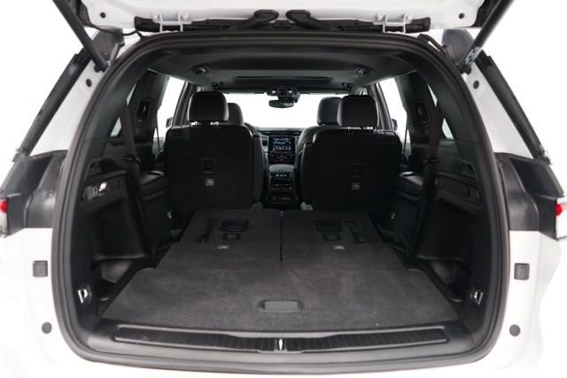 Used 2023 Jeep Grand Cherokee L Altitude image 37