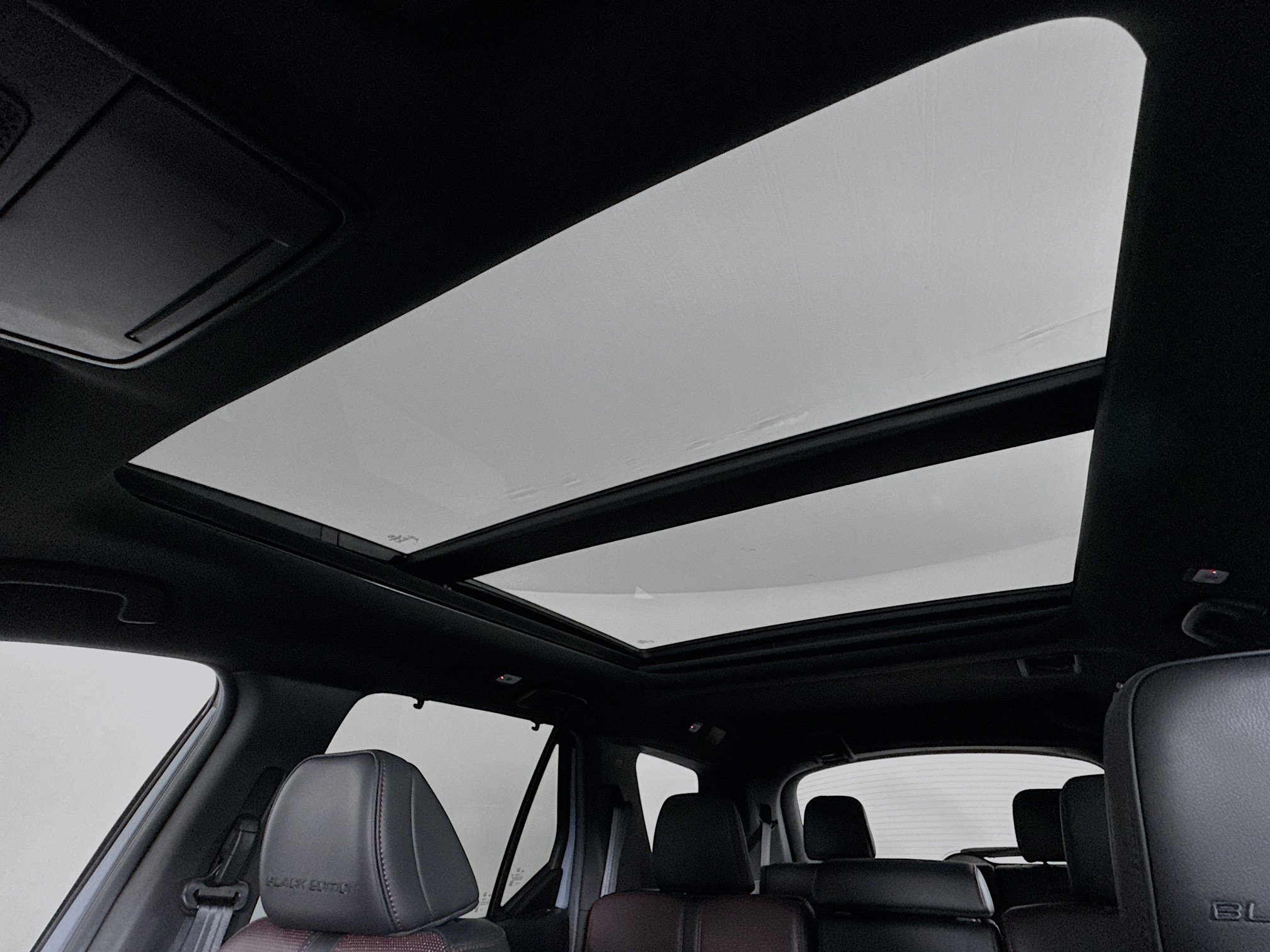 Certified 2025 Honda Pilot Black Edition image 23