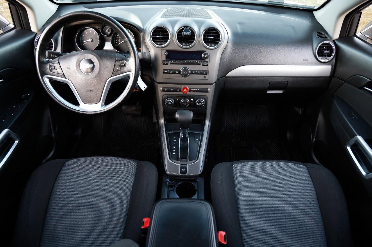 Used 2012 Chevrolet Captiva Sport LT image 2