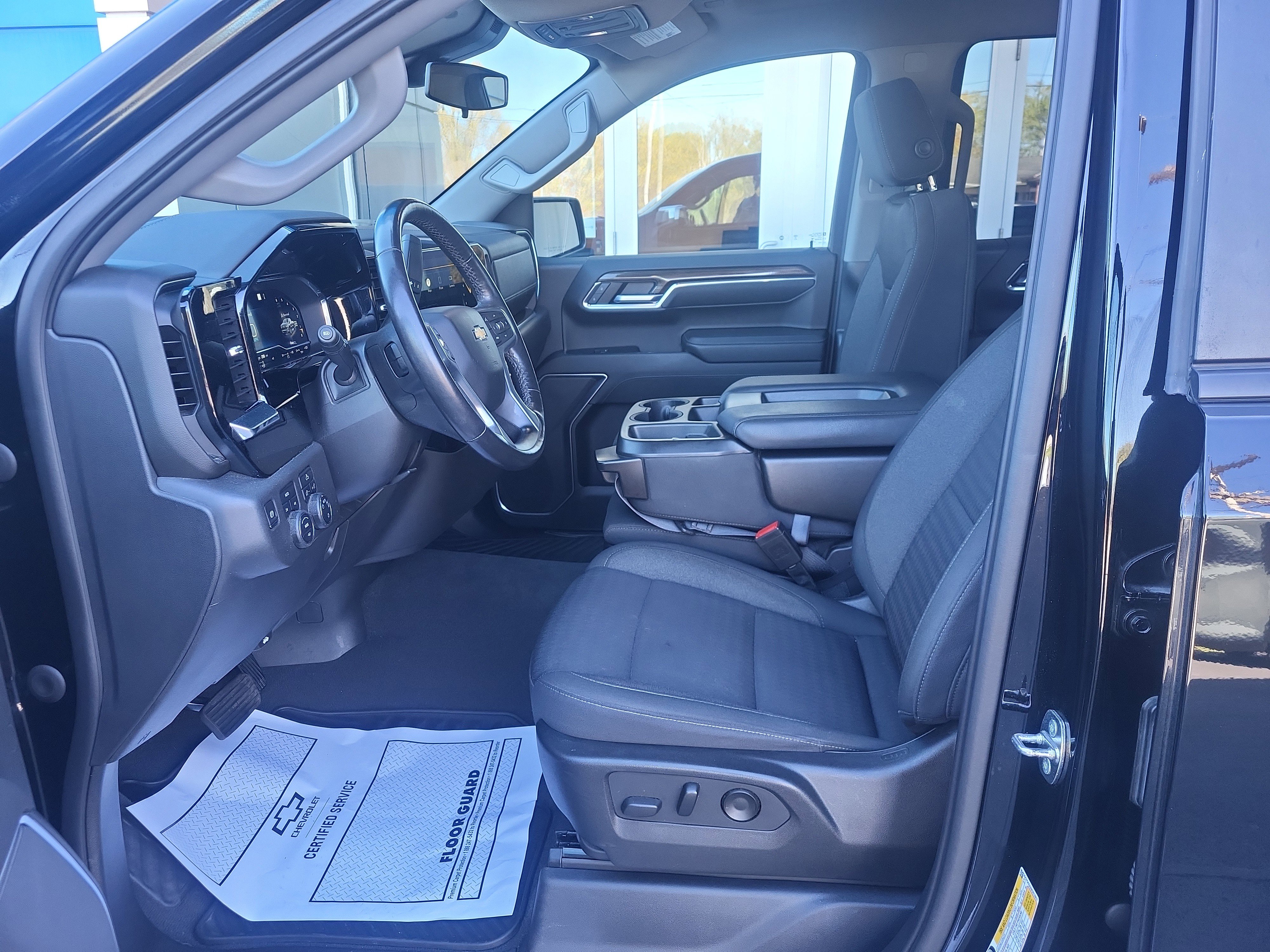 Certified 2022 Chevrolet Silverado 1500 LT image 5