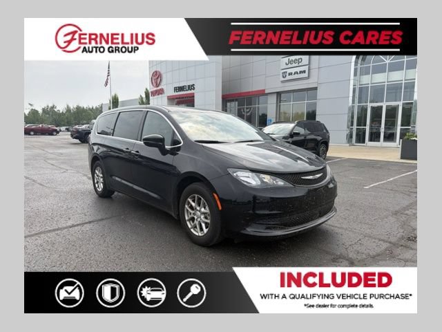 Used 2026 Chrysler Voyager LX FWD image 1