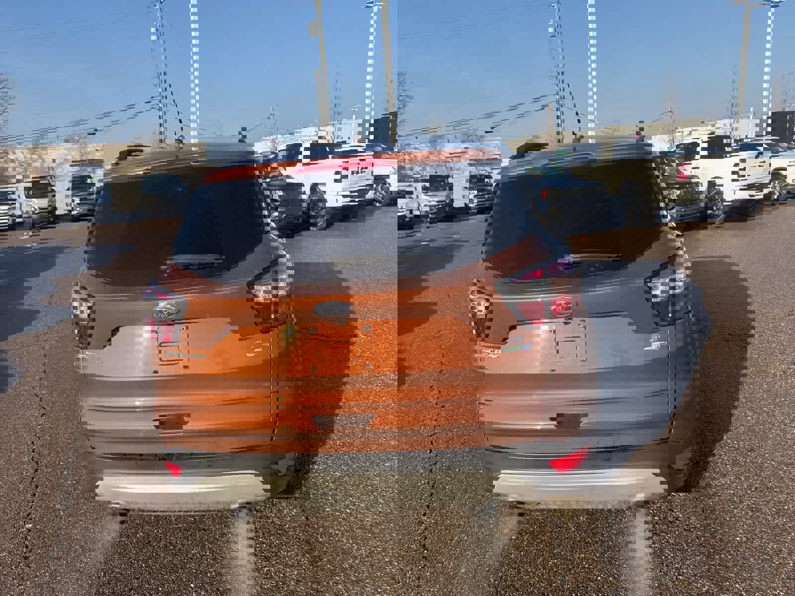 Used 2017 Ford Escape SE w/ Equipment Group 201A image 17