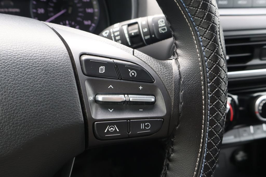 Used 2023 Hyundai Kona SEL AWD/4WD image 17