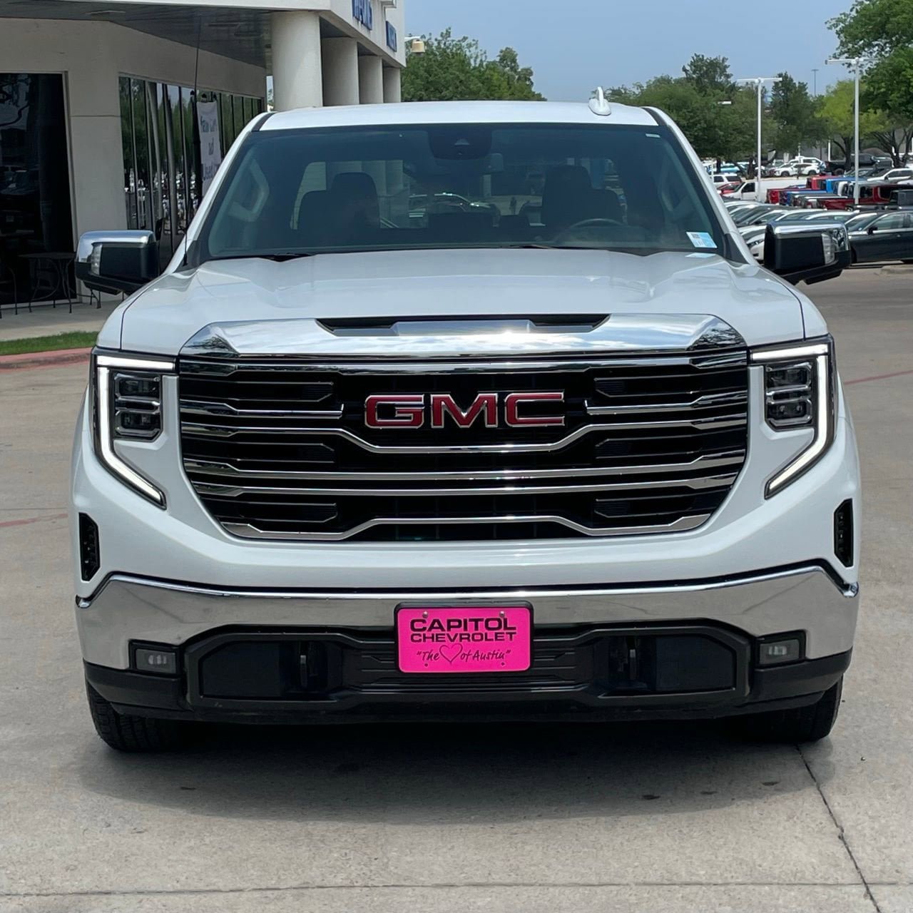Used 2025 GMC Sierra 1500 SLT RWD image 7