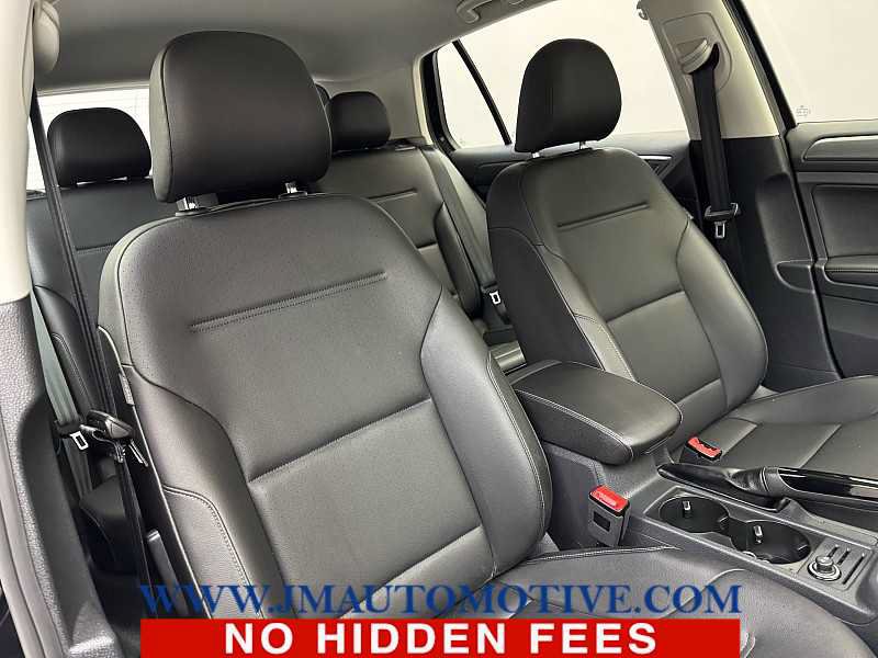 Used 2018 Volkswagen Golf SE FWD image 21