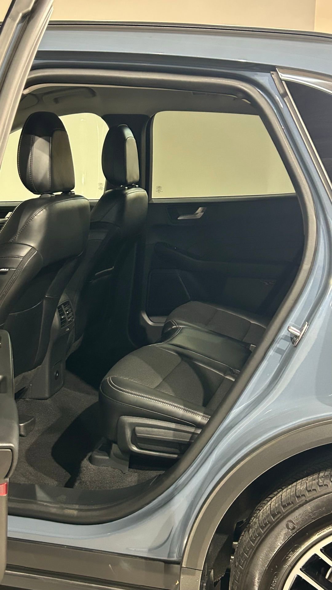 Used 2024 Ford Escape SE FWD image 43