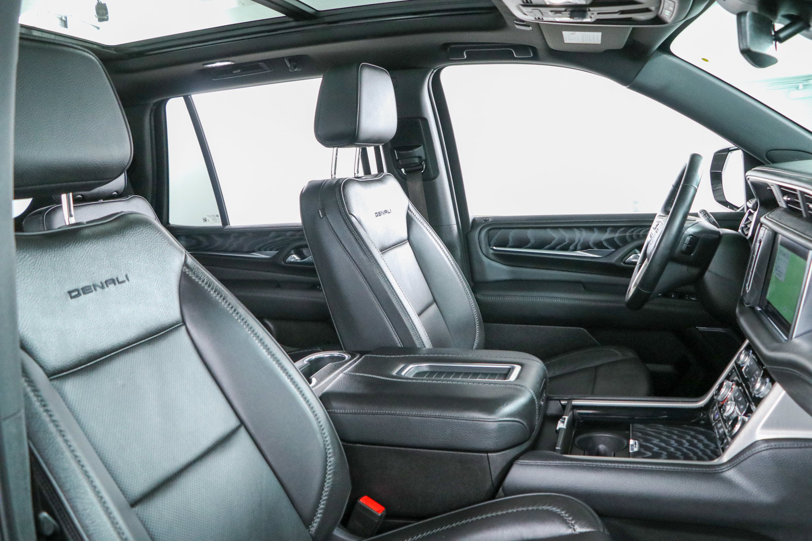 Used 2023 GMC Yukon Denali w/ Max Trailering Package AWD/4WD image 31
