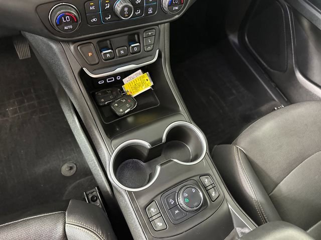 Used 2020 GMC Terrain SLT w/ Preferred Package AWD/4WD image 20