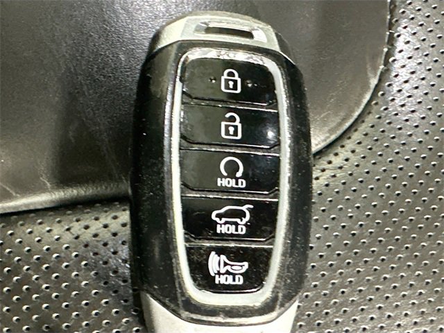 Used 2022 Hyundai Palisade Limited w/ Cargo Package image 18