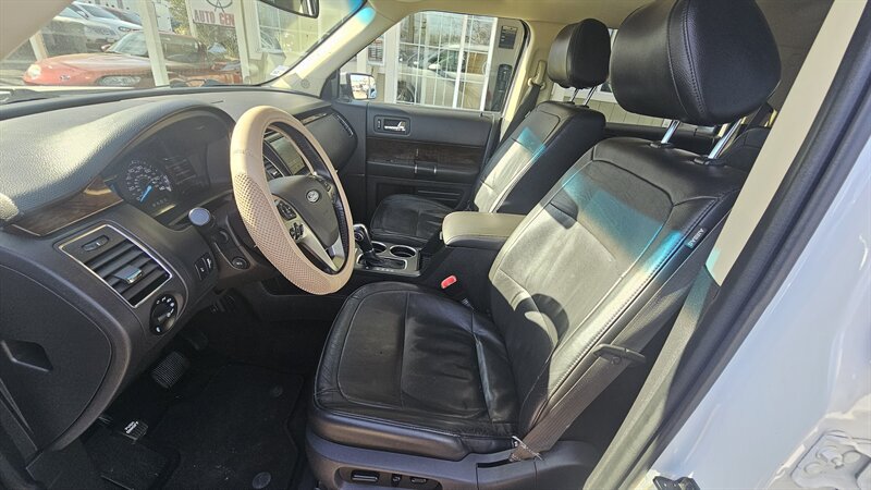 Used 2019 Ford Flex Limited FWD image 10