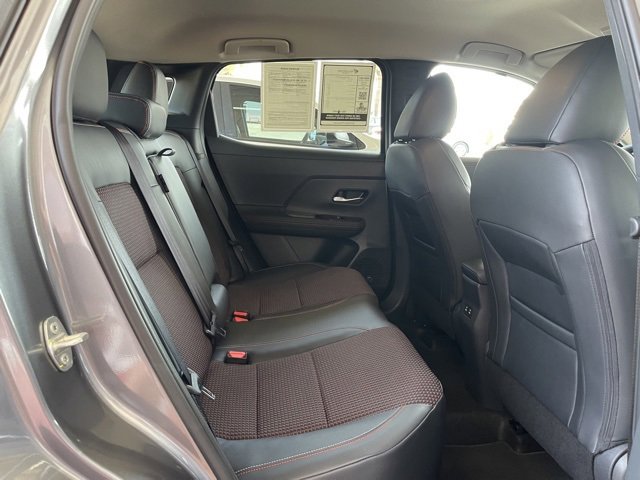 Used 2025 Nissan Kicks SR image 24