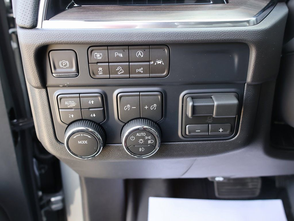 New 2026 Chevrolet Tahoe Premier AWD/4WD image 13