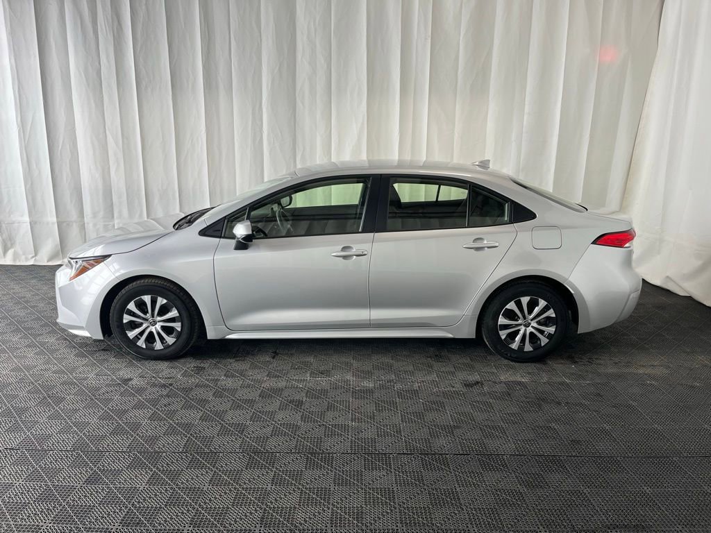 Used 2022 Toyota Corolla LE image 28