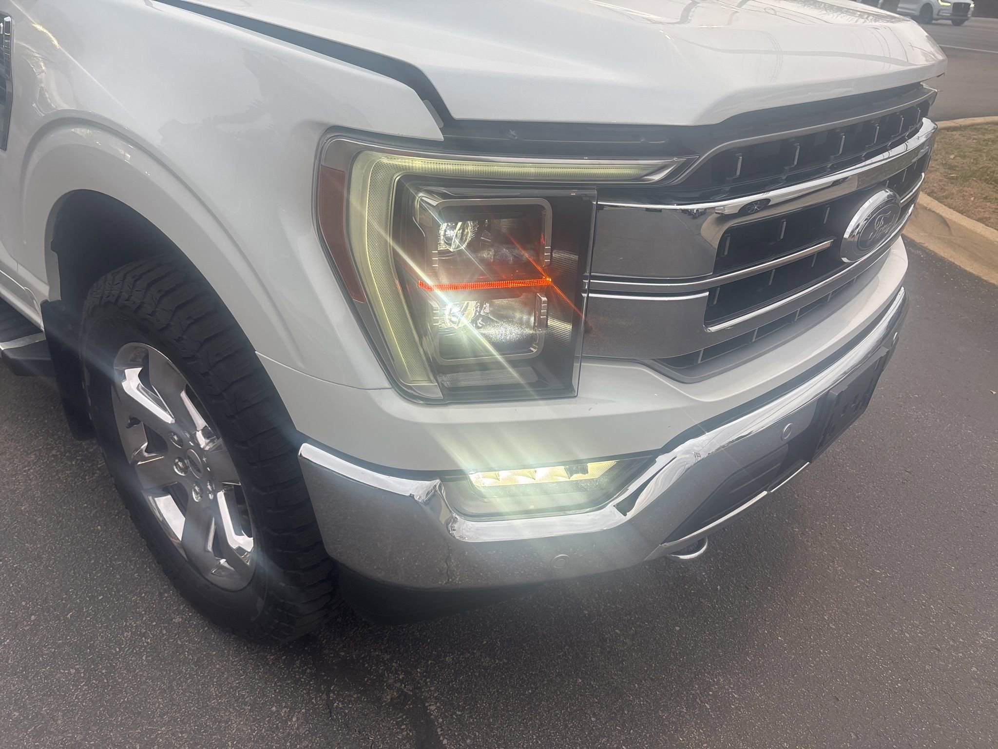 Used 2023 Ford F150 Lariat w/ Equipment Group 502A High image 11