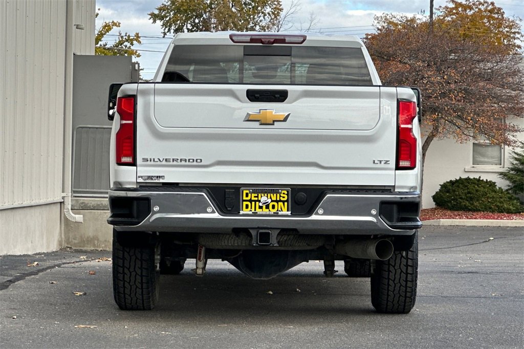 Used 2024 Chevrolet Silverado 3500 LTZ w/ LTZ Convenience Package image 6