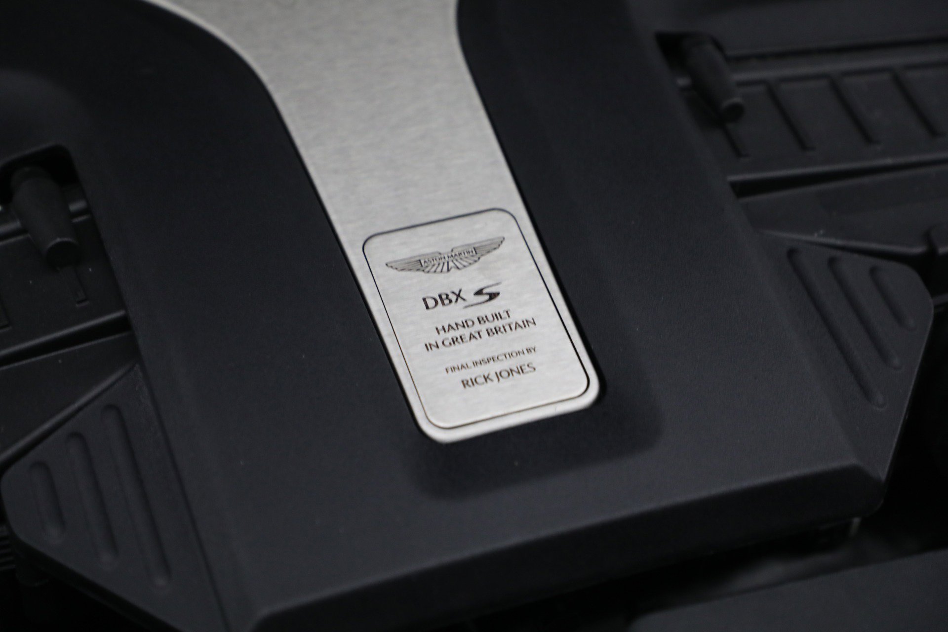 New 2026 Aston Martin DBX S image 41