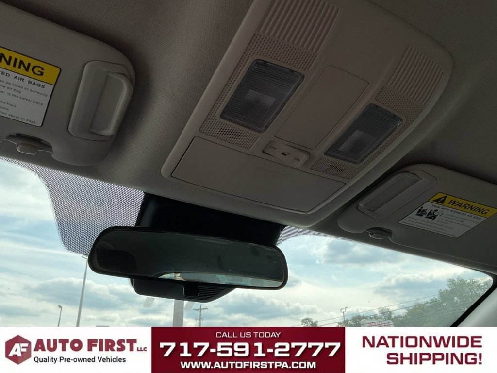 Used 2018 MAZDA MAZDA3 Touring FWD image 14