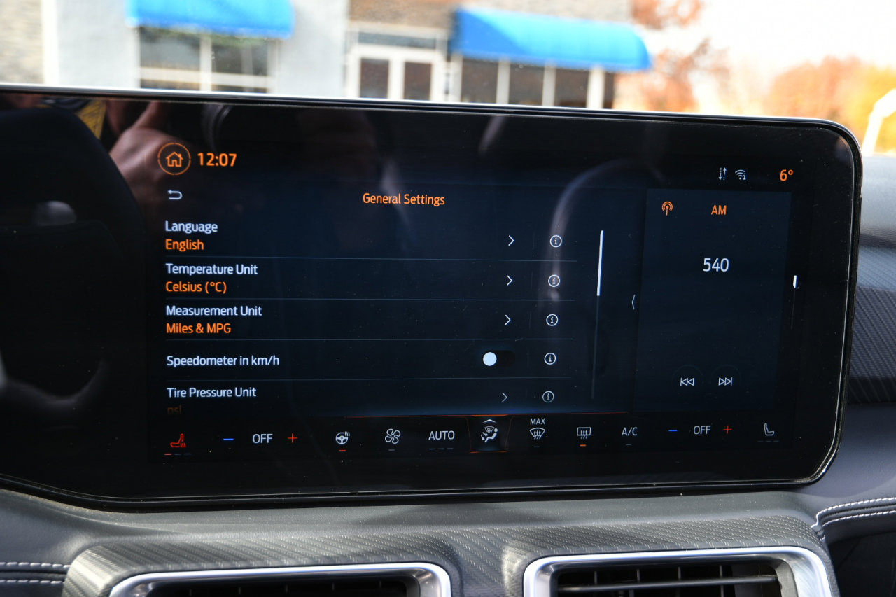 Used 2025 Ford Mustang Premium image 19