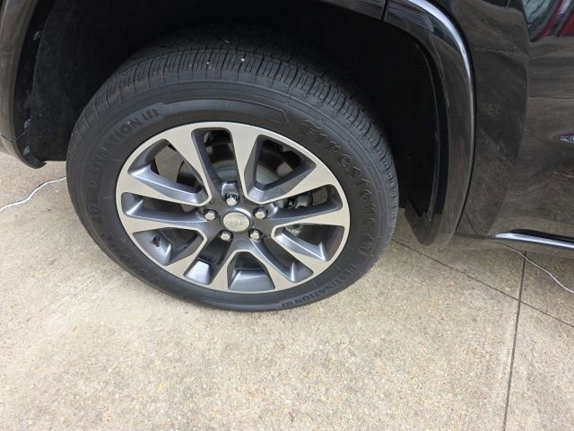 Used 2018 Jeep Grand Cherokee Overland w/ Trailer Tow Group IV image 5