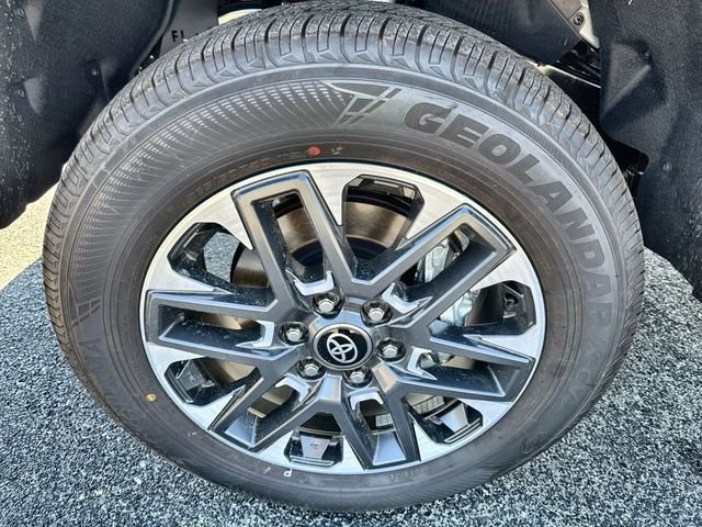 New 2026 Toyota Tundra Limited AWD/4WD image 19
