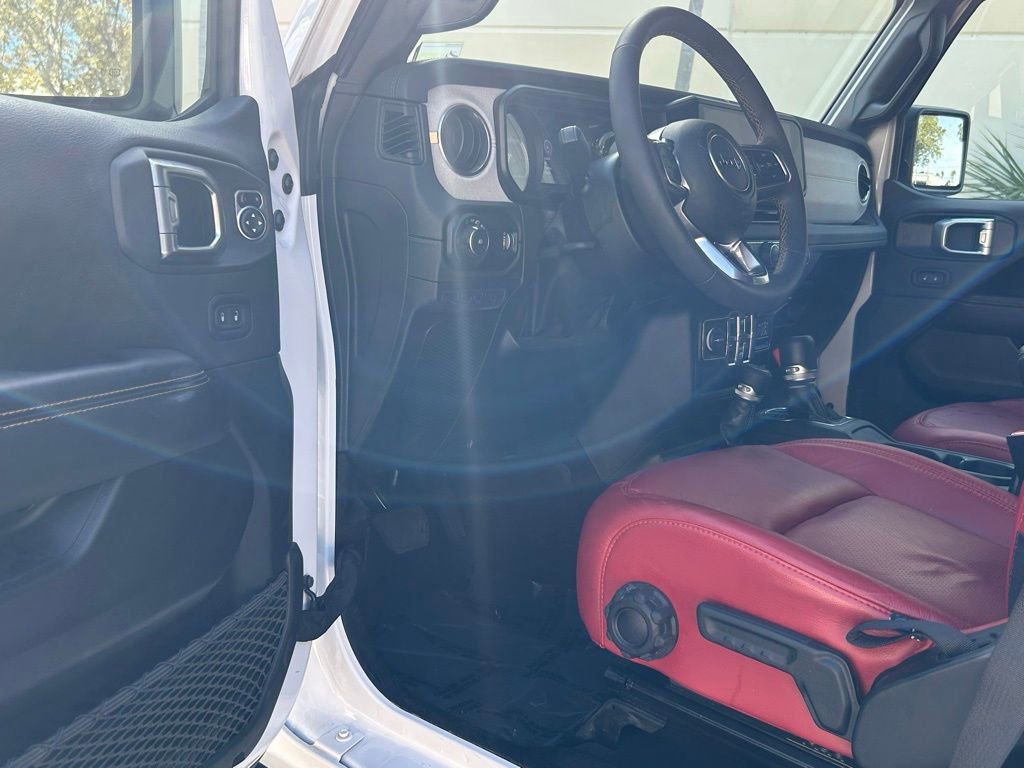 Certified 2024 Jeep Wrangler Sahara image 15