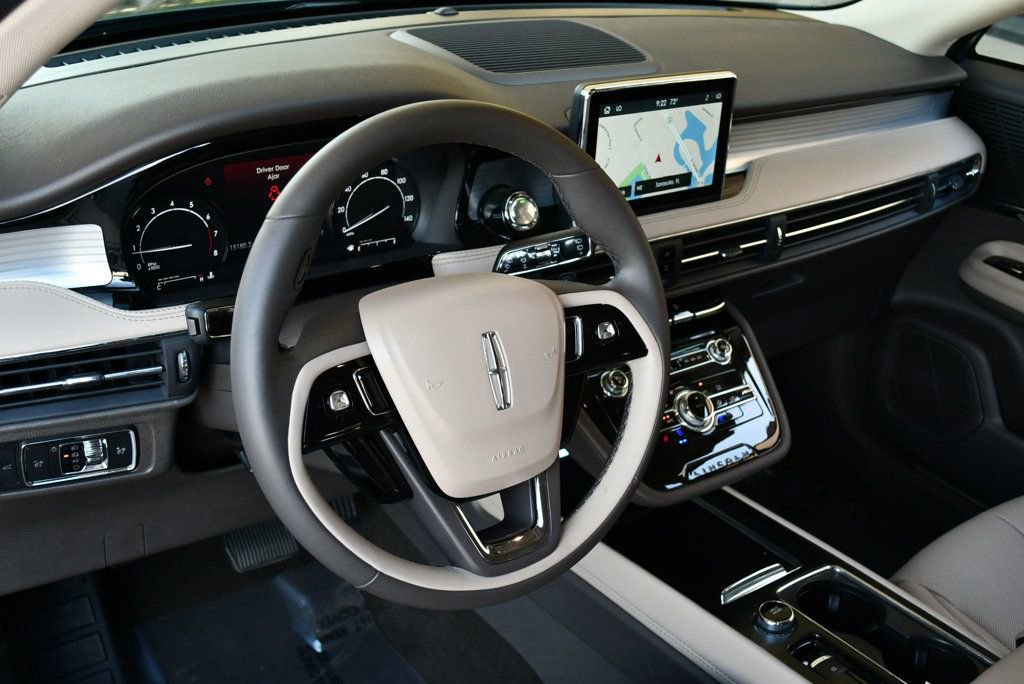 Used 2022 Lincoln Corsair AWD w/ Equipment Group 101A image 48