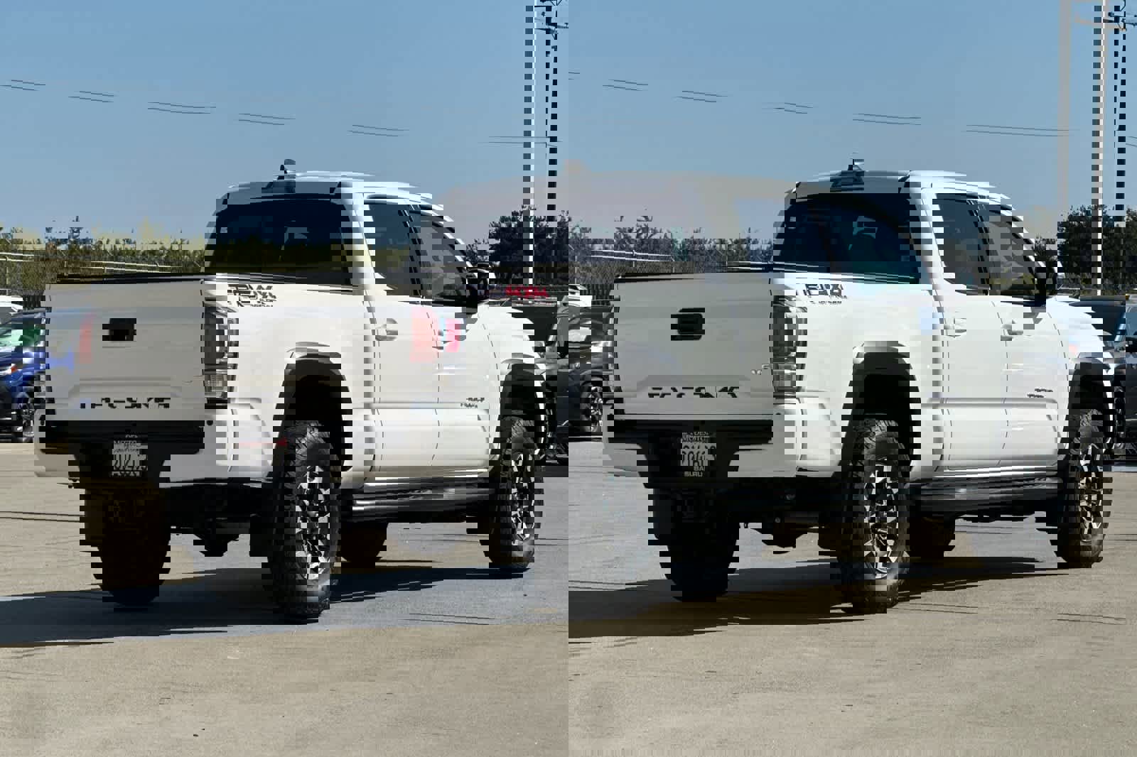 Used 2021 Toyota Tacoma TRD Off-Road image 3