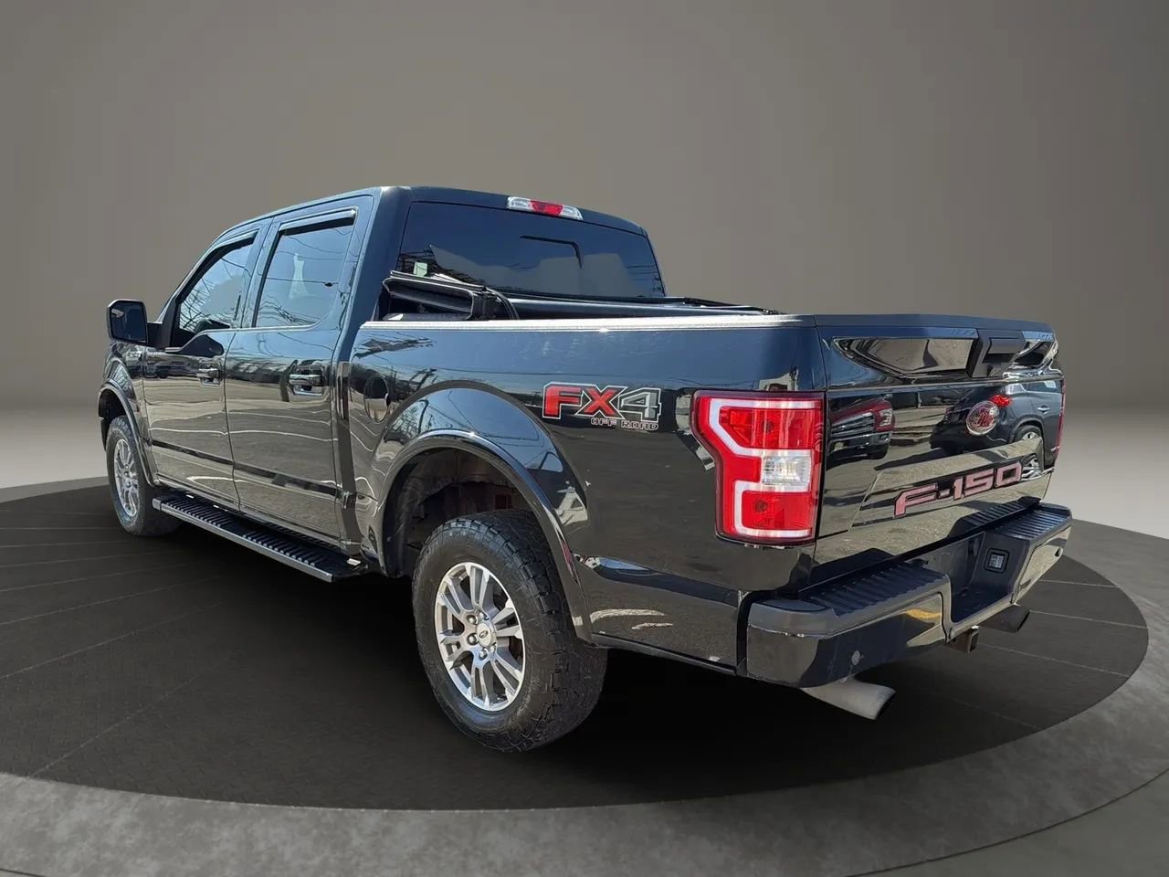 Used 2019 Ford F150 XLT w/ Equipment Group 302A Luxury image 7