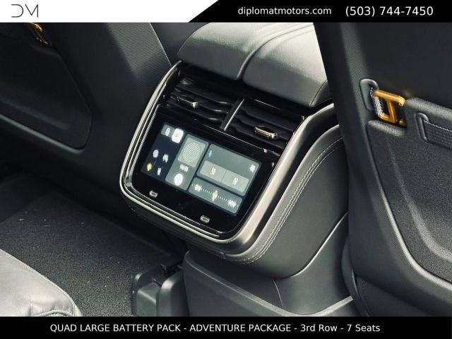 Used 2024 Rivian R1S Adventure AWD/4WD image 21