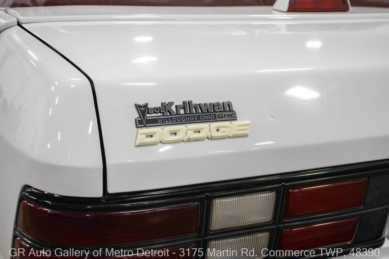 Used 1991 Dodge Shadow Convertible image 39