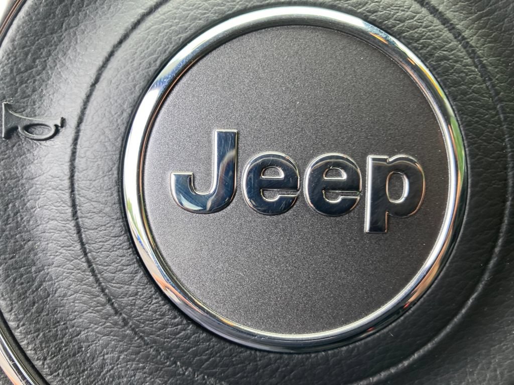 Used 2018 Jeep Compass Latitude AWD/4WD image 28