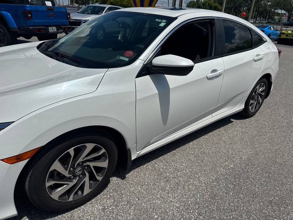 Used 2018 Honda Civic EX image 8