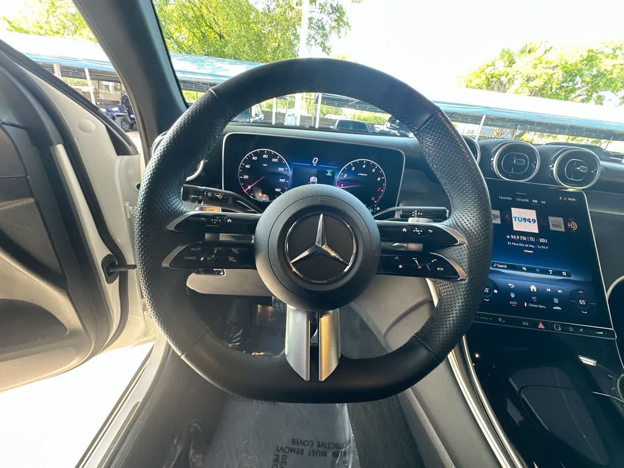 Used 2025 Mercedes-Benz GLC 300 4MATIC image 15