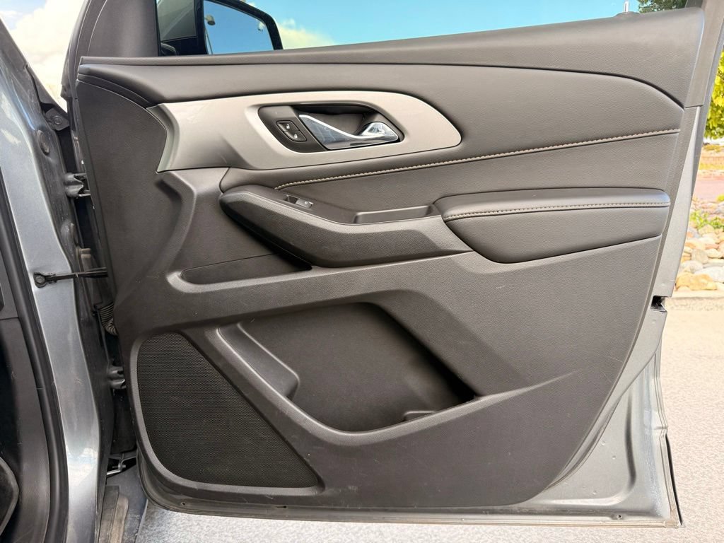 Used 2020 Chevrolet Traverse LT AWD/4WD image 30
