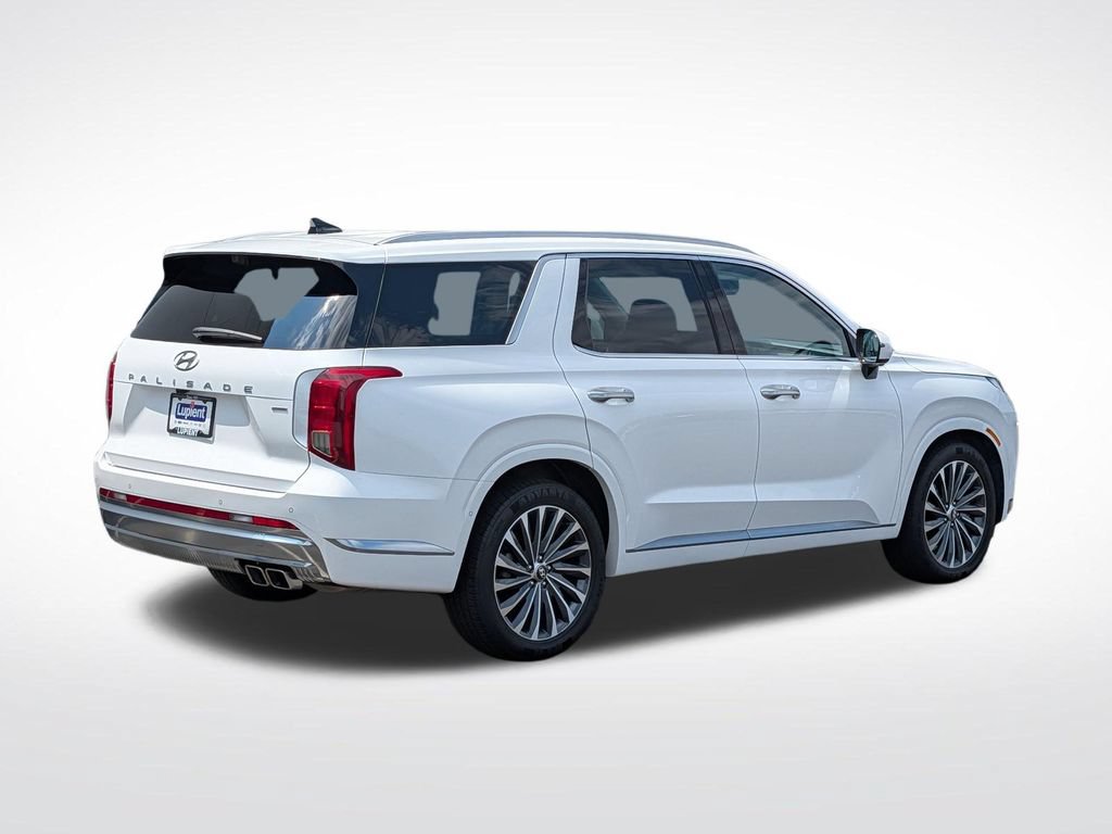 Used 2024 Hyundai Palisade Calligraphy AWD/4WD image 3