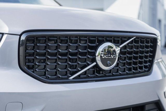 Used 2026 Volvo XC40 B5 Plus w/ Protection Package Premier image 12