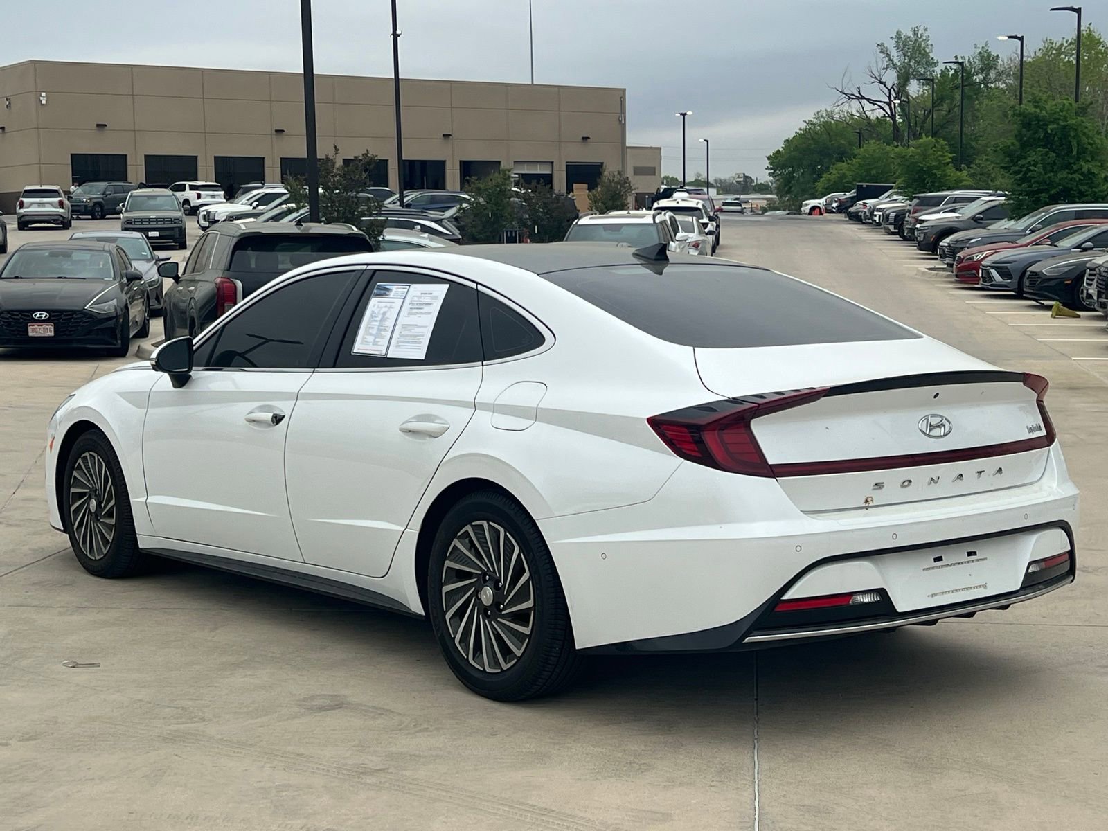 Certified 2022 Hyundai Sonata Limited FWD image 10