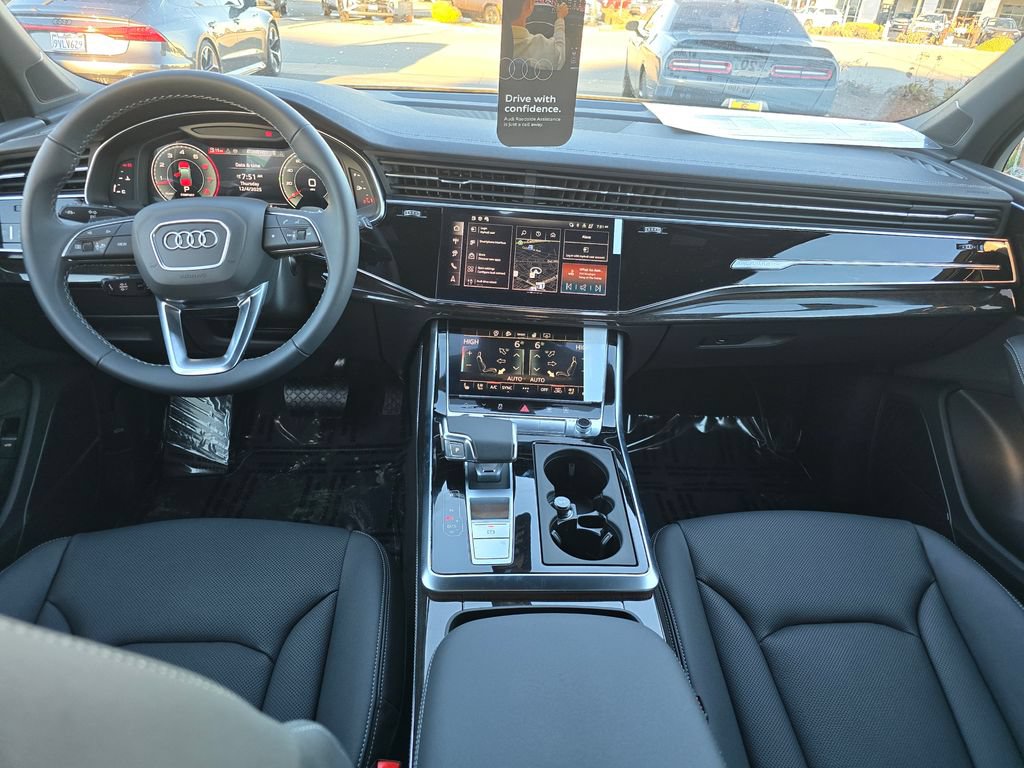 Used 2026 Audi Q7 3.0T Premium Plus AWD/4WD image 11