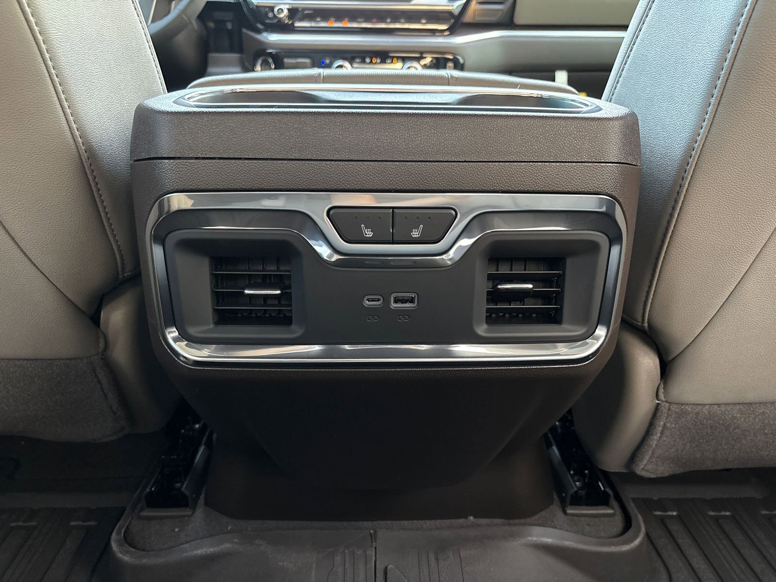 New 2026 GMC Sierra 1500 SLT w/ SLT Premium Plus Package image 28