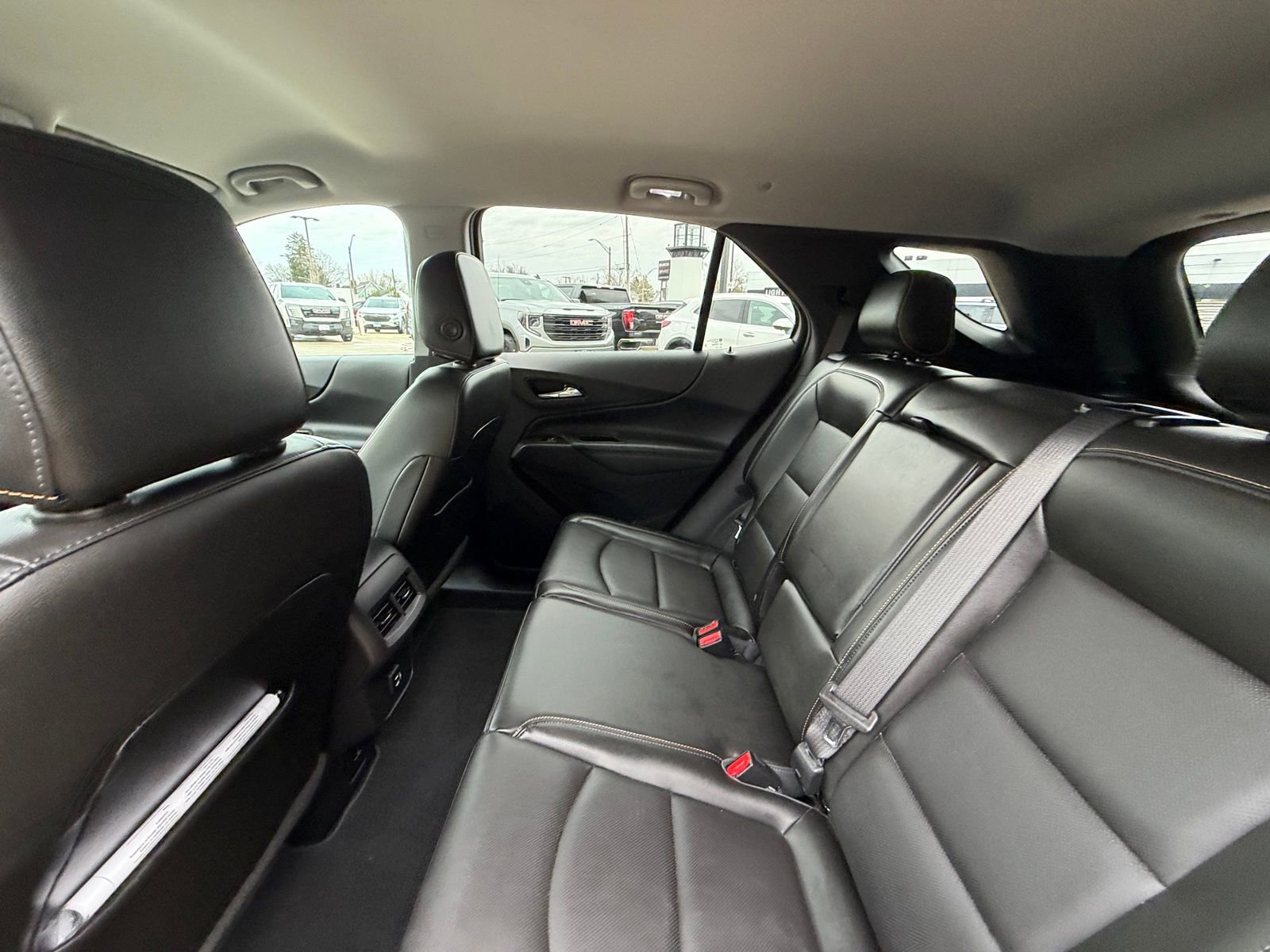 Used 2021 Chevrolet Equinox Premier image 24