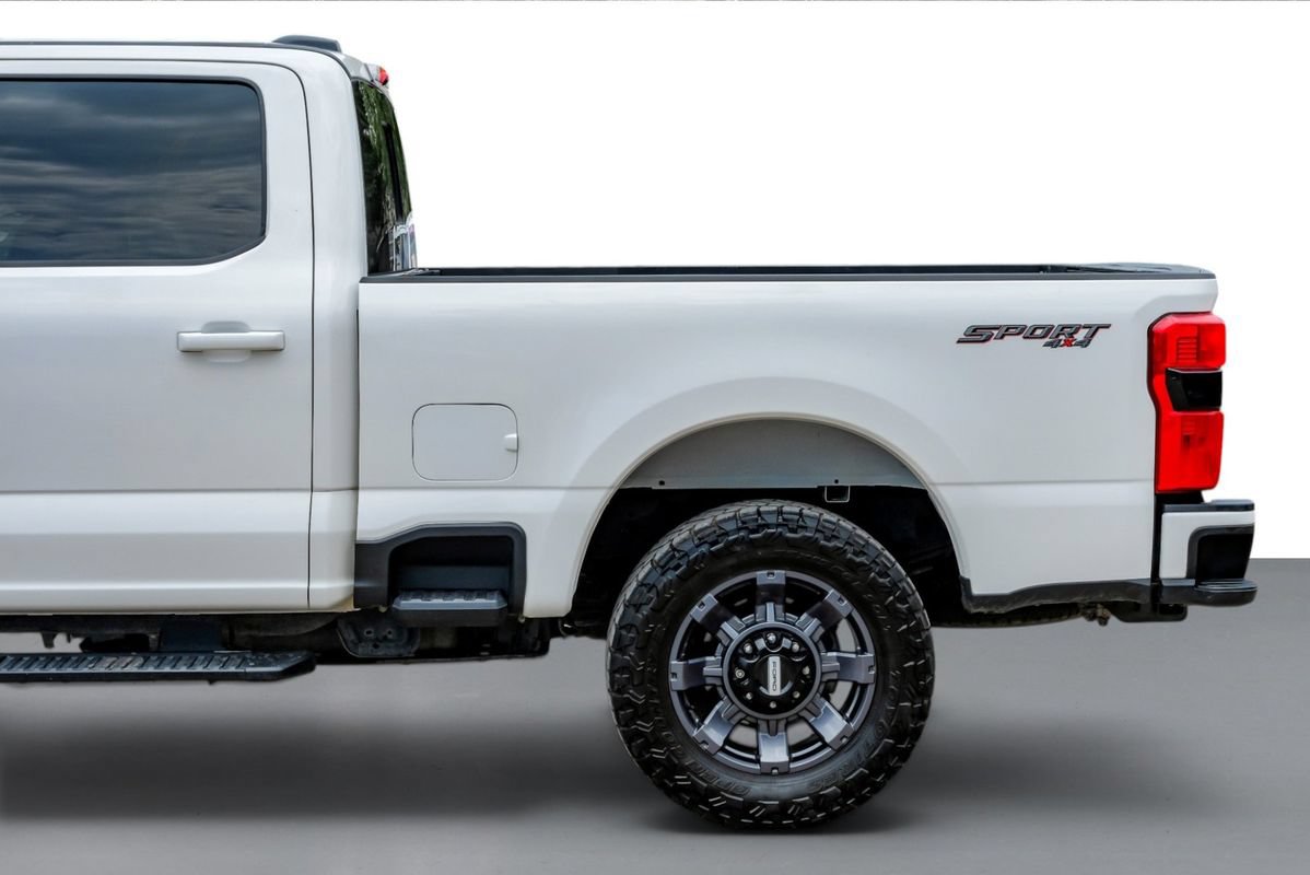 Used 2024 Ford F250 Lariat w/ Lariat Ultimate Package AWD/4WD image 11