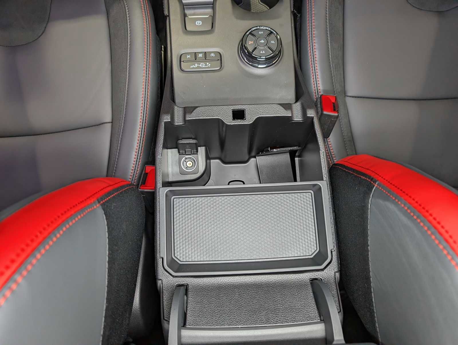 New 2025 Ford Ranger Raptor image 13